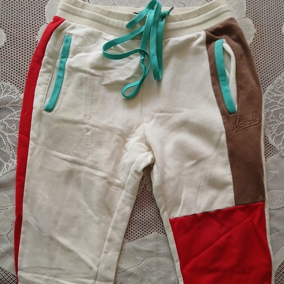 #0130 Boys Makobi Cream, Green and Red Sweat Pants Size Medium - Picture 4 of 16